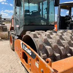 2017 XCMG CV83PD Single Drum Roller