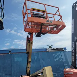 2015 JLG 450AJ Articulating Boom Lift