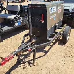 2019 Lincoln Electric VANTAGE 322 Welder