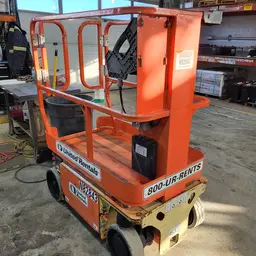 2014 JLG 1230ES Self-Propelled One-Person Lift