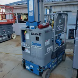 2017 Genie GR-20 Self-Propelled One-Person Lift