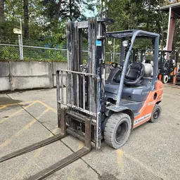 2018 Toyota 8FGU25 Warehouse Forklift