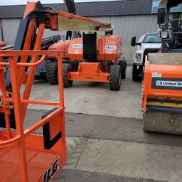 2015 JLG 800AJ Articulating Boom Lift