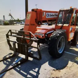2015 SKYTRAK 8042 Forklift