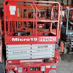 2018 MEC MICRO 19 Scissor Lift