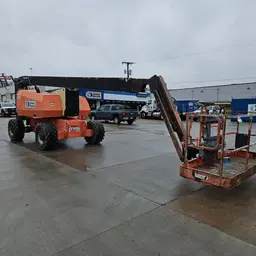 2012 JLG 800AJ Articulating Boom Lift