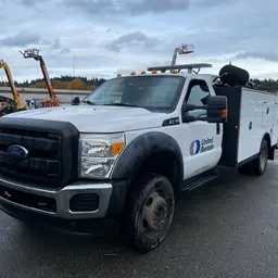 2016 Ford F550REGXLG4WD