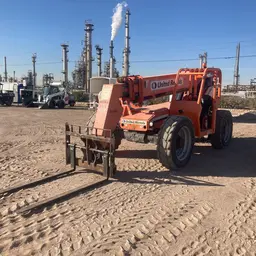2014 SKYTRAK 8042 Forklift