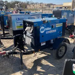 2018 Miller Welders Big Blue 300R Welder