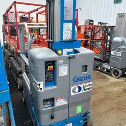 2017 Genie GR-20 Self-Propelled One-Person Lift