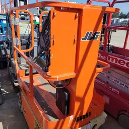 2016 JLG 1230ES Self-Propelled One-Person Lift