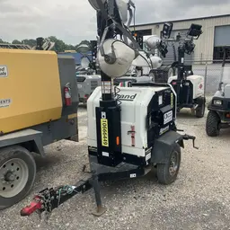2017 Allmand NIGHT LIGHT V Towable Light Tower