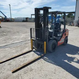 2012 Toyota 8FDU30 Warehouse Forklift