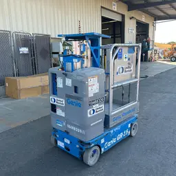 2016 Genie GR-15 Self-Propelled One-Person Lift