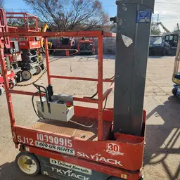 2015 Skyjack SJ12 Self-Propelled One-Person Lift