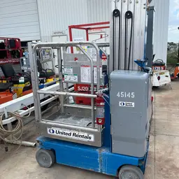 2017 Genie GR-20 Self-Propelled One-Person Lift
