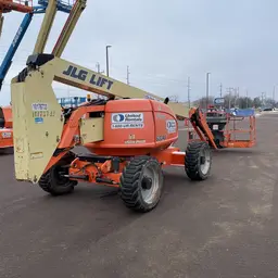 2013 JLG 600AJ Articulating Boom Lift