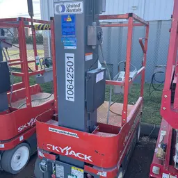 2017 Skyjack SJ12 Self-Propelled One-Person Lift