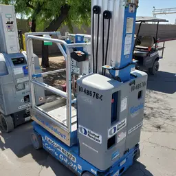 2016 Genie GR-20 Self-Propelled One-Person Lift