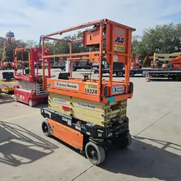 2018 JLG 1932R Scissor Lift