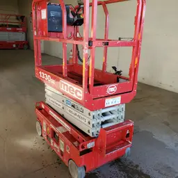 2017 MEC 1330SE Scissor Lift