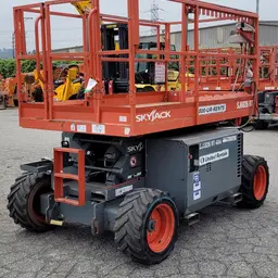 2018 Skyjack SJ6826RT Rough Terrain Scissor Lift