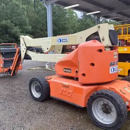 2013 JLG E450AJ Articulating Boom Lift