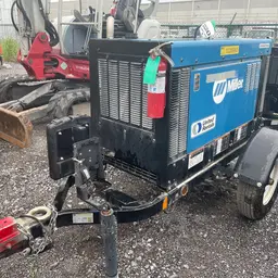 2021 Miller Welders Big Blue 300R Welder