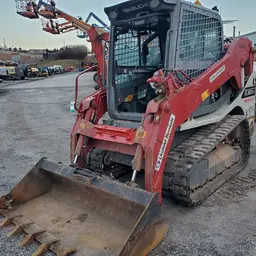 2017 Takeuchi TL10V2-CR Track Loader