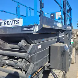 2015 Genie GS-4390 RT Rough Terrain Scissor Lift