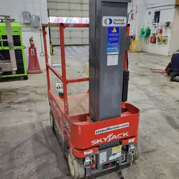 2016 Skyjack SJ12 Self-Propelled One-Person Lift