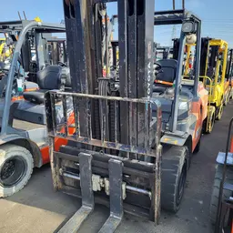 2016 Toyota 8FD45U Warehouse Forklift