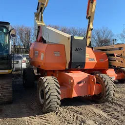2013 JLG 800A Articulating Boom Lift