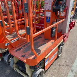 2016 JLG 1230ES Self-Propelled One-Person Lift