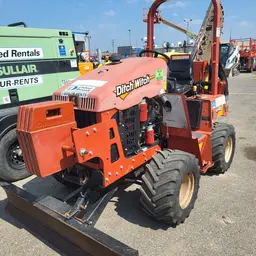 2017 Ditch Witch RT45 Ride-On Trencher