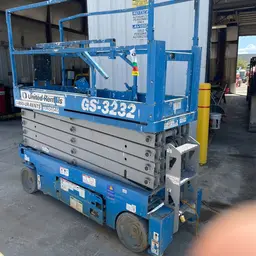 2017 Genie GS-3232 Scissor Lift