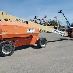 2015 JLG 800S Boom Lift