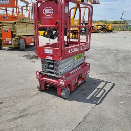 2017 MEC 1330SE Scissor Lift