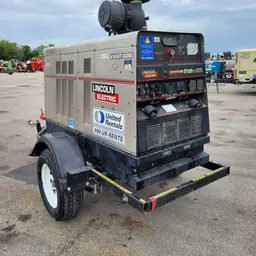 2019 Lincoln Electric VANTAGE 549 Welder