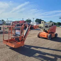 2015 JLG E400AJPN Articulating Boom Lift