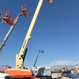 2014 JLG 800S Boom Lift