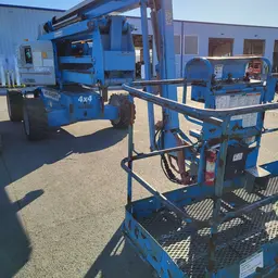 2014 Genie Z-60/34 Articulating Boom Lift