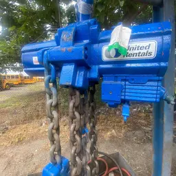 2013 JD NEUHAUS PROFI 30T Hoist