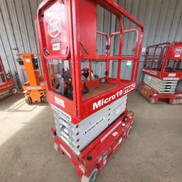 2018 MEC MICRO 19 Scissor Lift