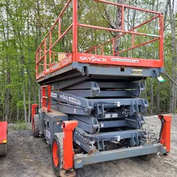 2016 Skyjack SJ9250RT Rough Terrain Scissor Lift