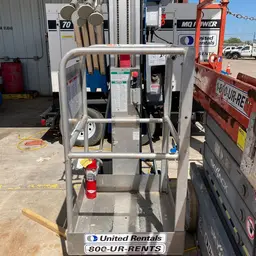 2018 Genie AWP-30SDC Pusharound Lift