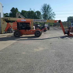 2013 JLG 800AJ Articulating Boom Lift