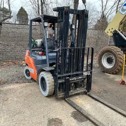 2015 Toyota 8FGU25 Warehouse Forklift