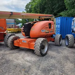 2014 JLG 600AJ Articulating Boom Lift
