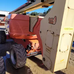2017 JLG 800AJ Articulating Boom Lift
